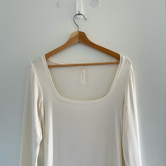 Babaton Bodycon Long-Sleeve Maxi Dress - Picture 3 of 5